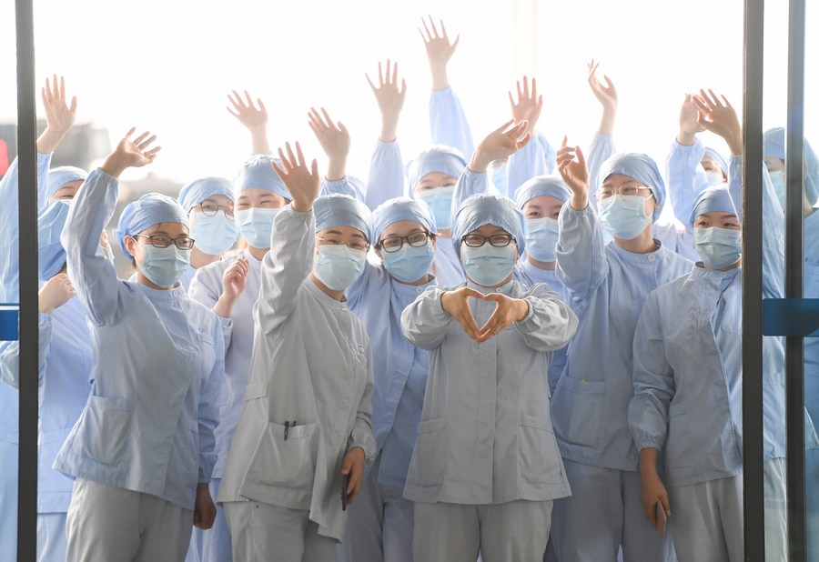 Xi Sends Greetings to Medical Workers